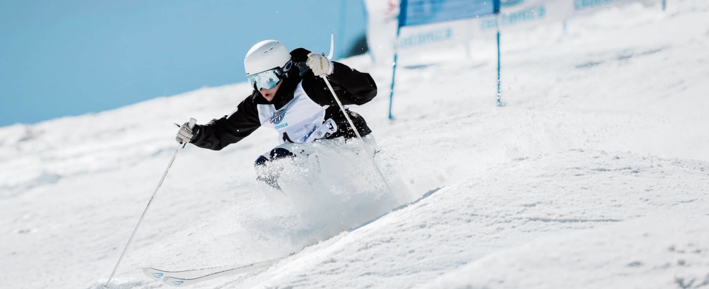 How To Ski Moguls (Bumps) This Winter